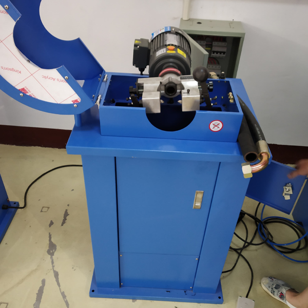 Hose crimping machine - Gallery