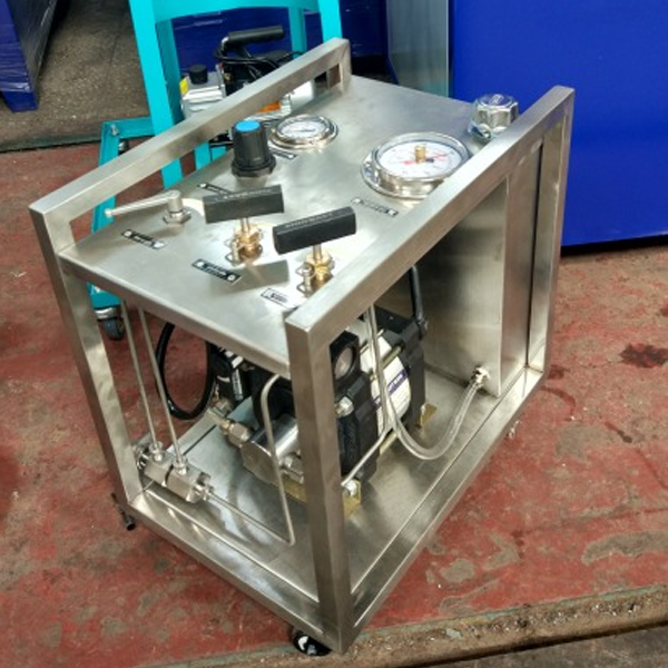 Hose crimping machine - Gallery